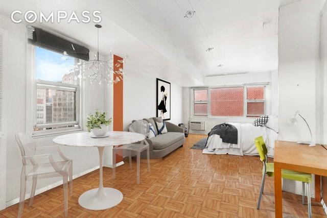 2 Charlton Street - Photo 1
