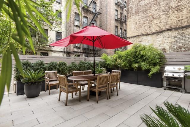 54 Macdougal Street - Photo 1