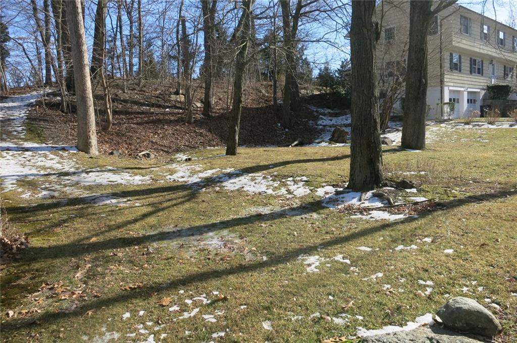 340 Healy Avenue - Photo 1