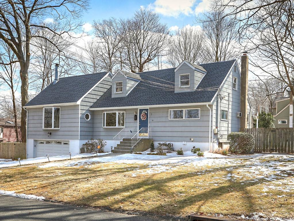 1 Bellows Lane - Photo 1