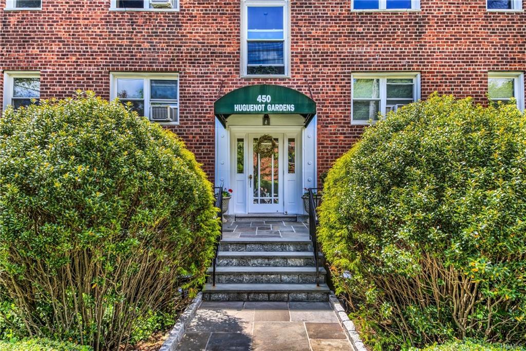 450 Pelham Road - Photo 1