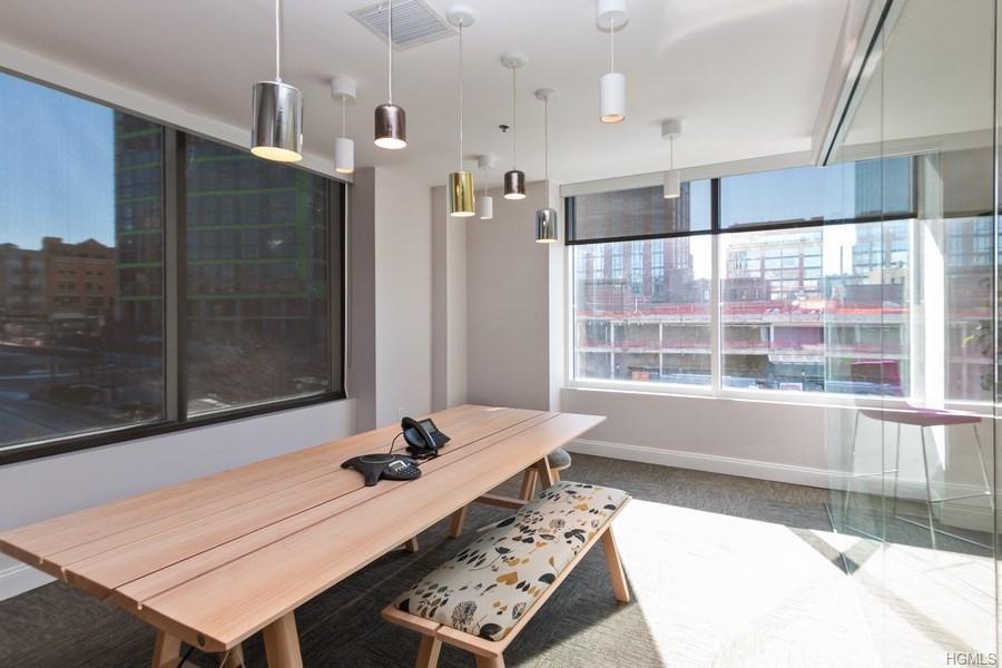 1 Larkin Plaza - Photo 1