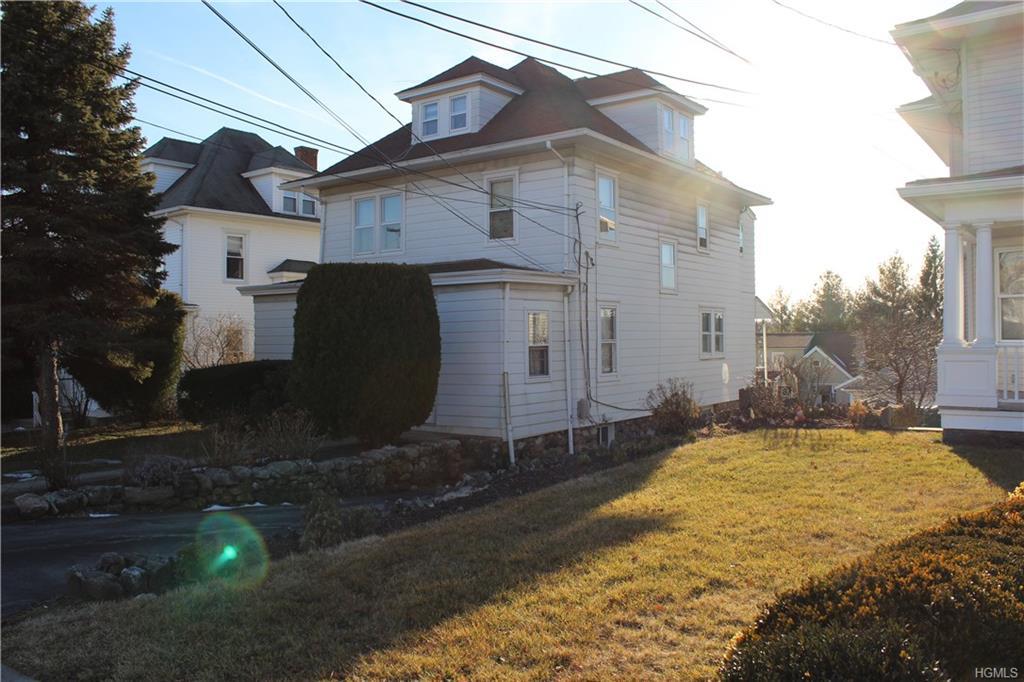 15 Monroe Place - Photo 1