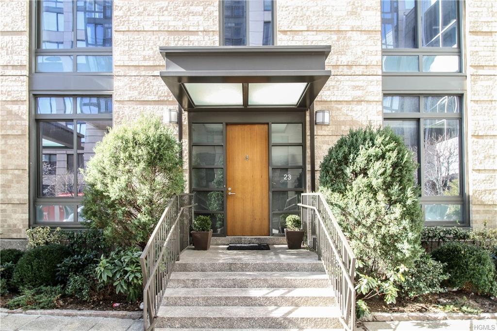 23 City Place - Photo 1