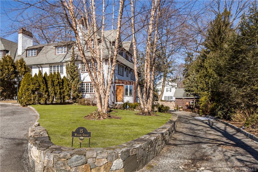 15 Willow Circle - Photo 1