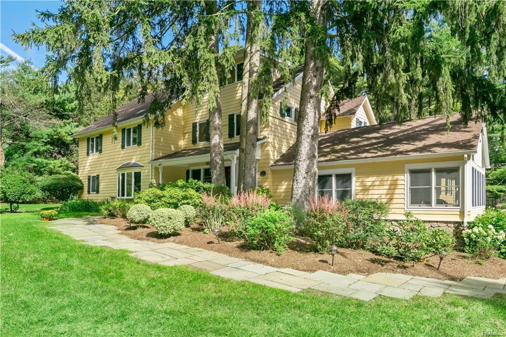 15 Evergreen Row - Photo 1