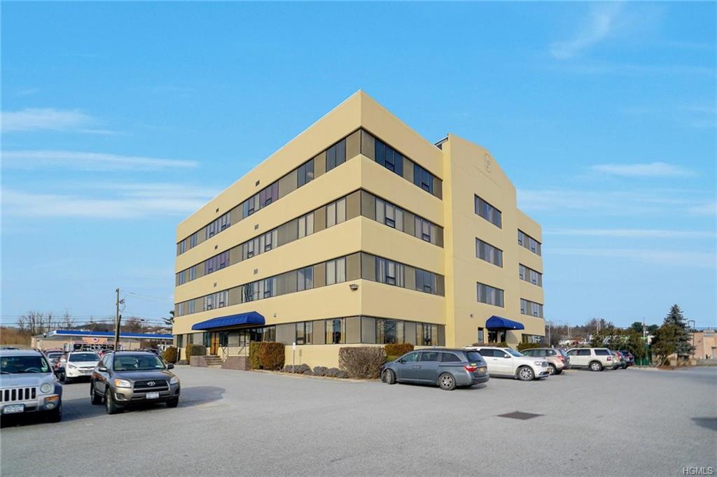 225 Dolson Avenue - Photo 1