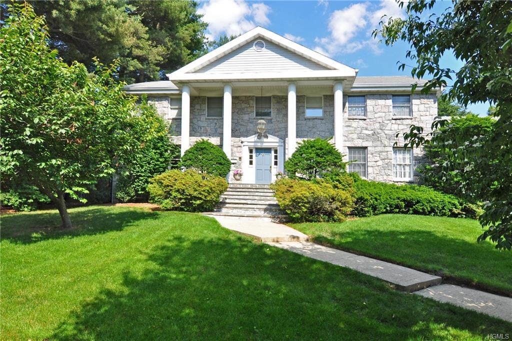 255 Buckhout Street - Photo 1