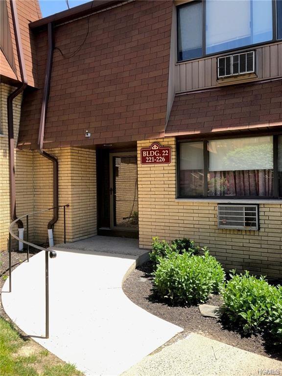 222 Richard Court - Photo 1