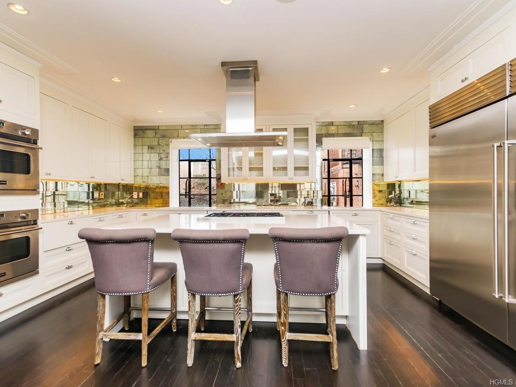 3001 Henry Hudson Parkway - Photo 1