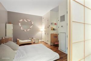 27-28 Thomson Avenue - Photo 1