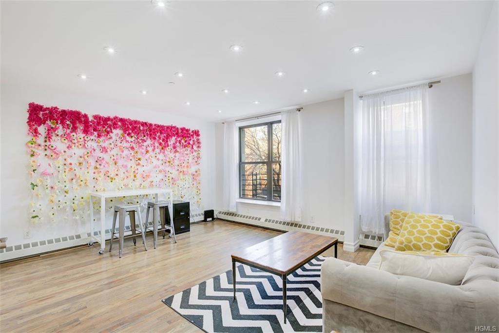 226 111th Street - Photo 1