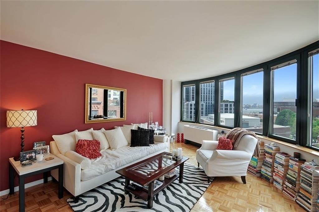 275 Greenwich Street - Photo 1