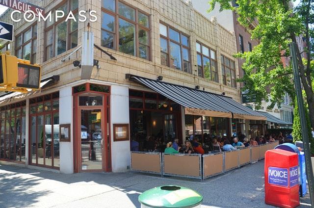 205 Hicks Street - Photo 1