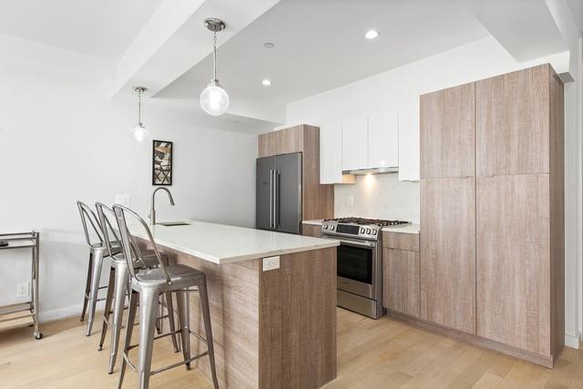 320 Humboldt Street - Photo 1