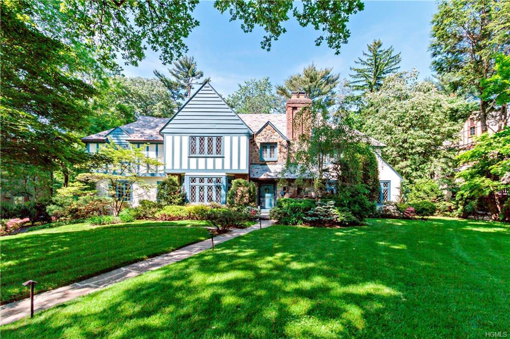 21 Wayside Lane - Photo 1