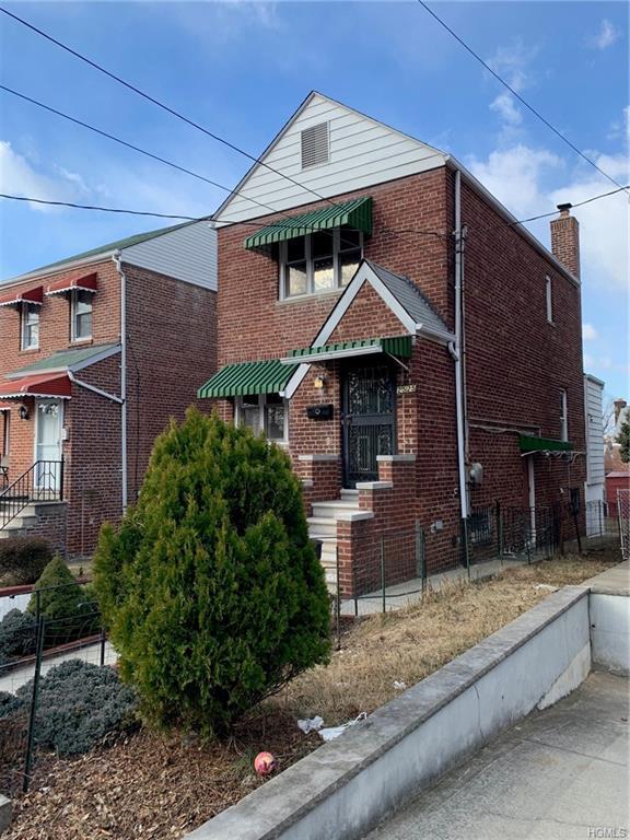 2525 Fenton Avenue - Photo 1