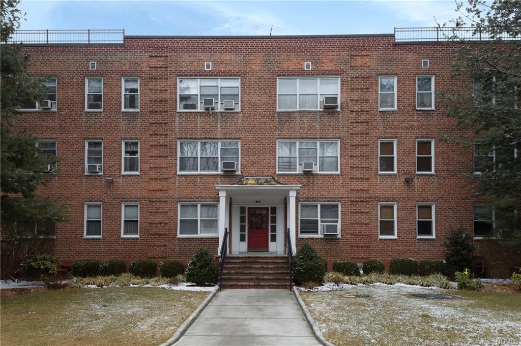 811 Palmer Road - Photo 1