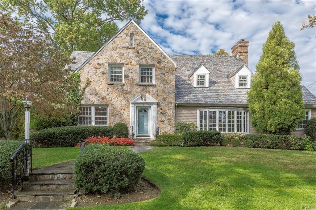 31 Middle Road - Photo 1