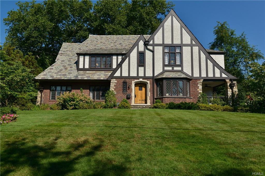 140 Elmsmere Road - Photo 1