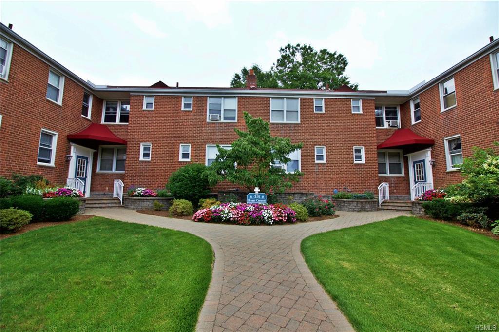13 Bryant Crescent - Photo 1