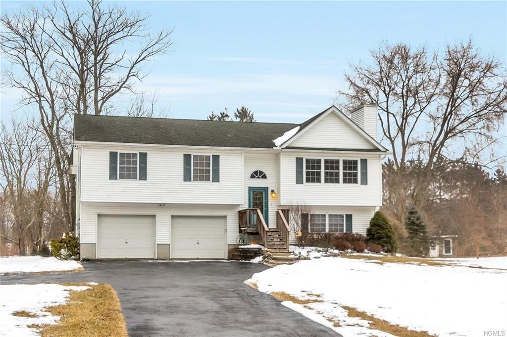 10 Maplebrook Lane - Photo 1