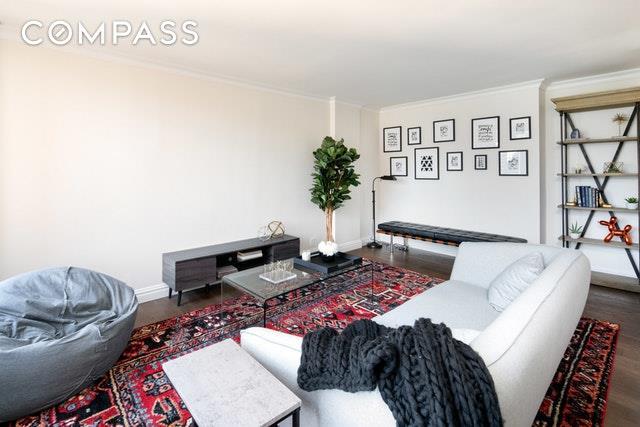 555 Main Street - Photo 1