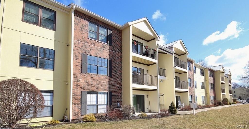 15 Edinburgh Drive - Photo 1