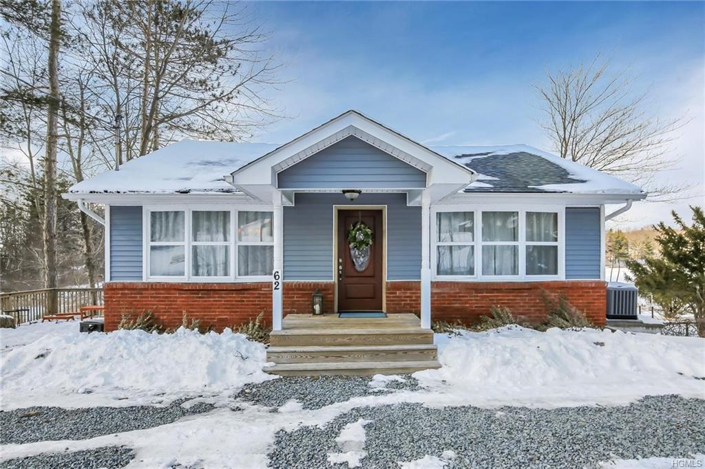 62 Hathorn Boulevard - Photo 1