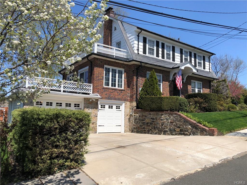 1 Hughes Terrace - Photo 1