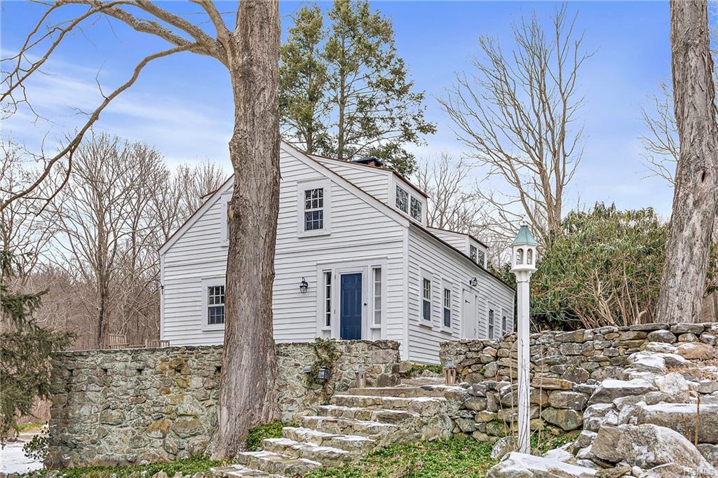 54 Eastwoods Road - Photo 1