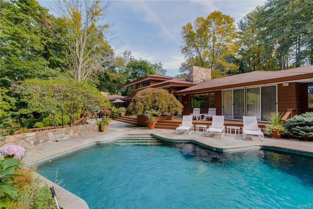 63 Round Hill Road - Photo 1