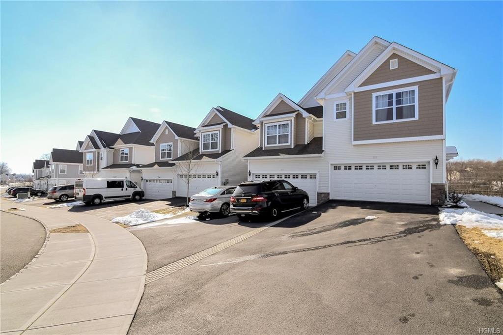 119 Meadow View Drive - Photo 1