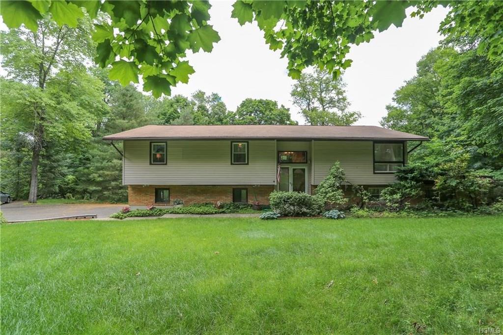 20 Mary Beth Drive - Photo 1
