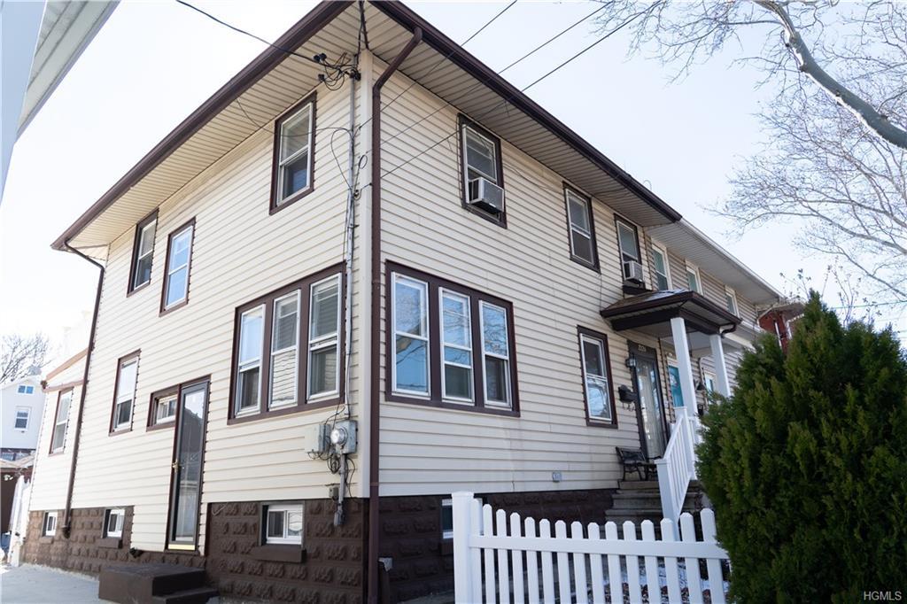 2226 Turnbull Avenue - Photo 1