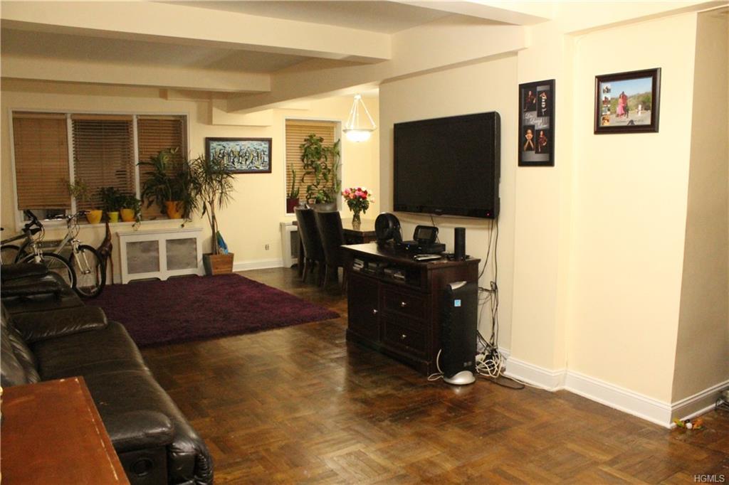 5 Sadore Lane - Photo 1