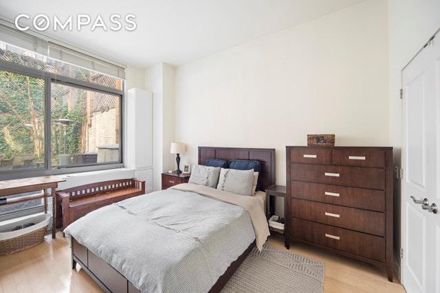 242 25th Street - Photo 1