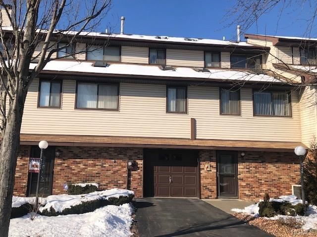 720 Hewitt Lane - Photo 1