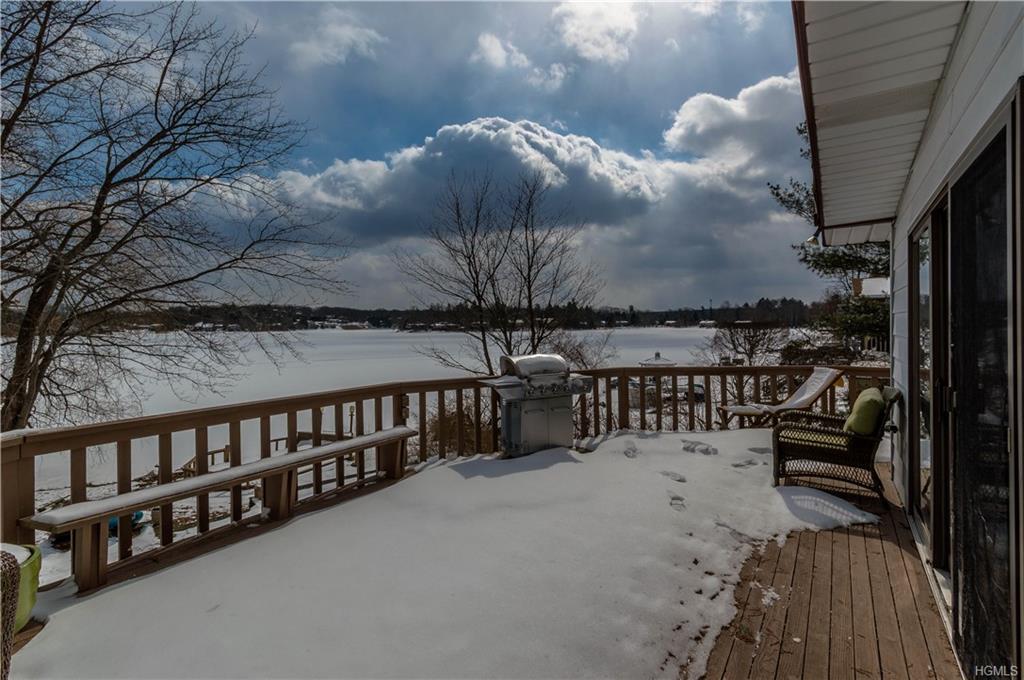 74 Crescent Circle - Photo 1