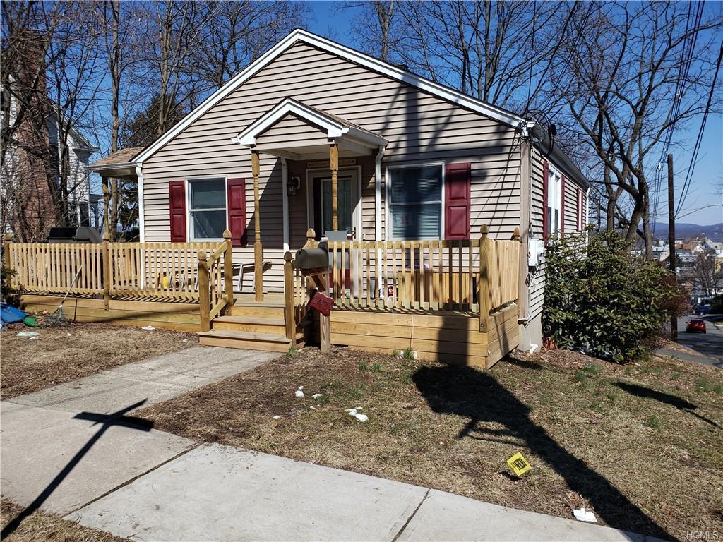 147 Hudson Avenue - Photo 1
