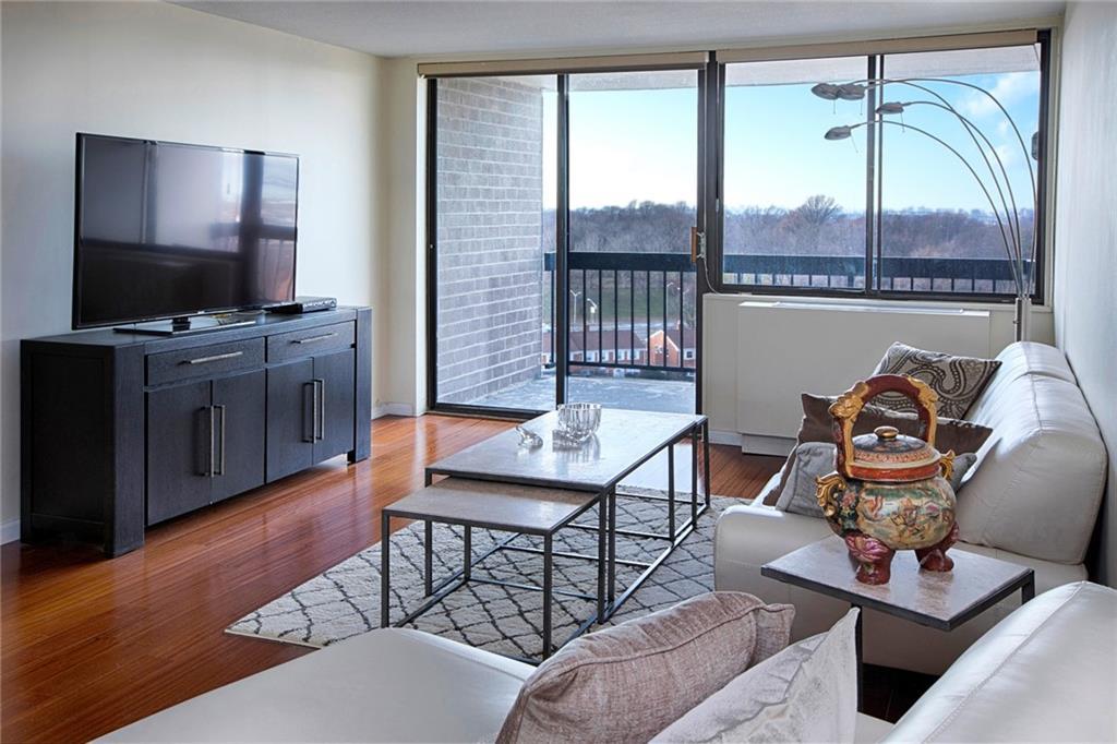 1 Bay Club Drive - Photo 1