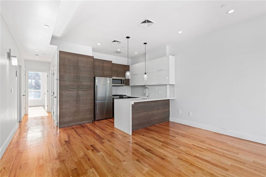844 Quincy Street - Photo 1