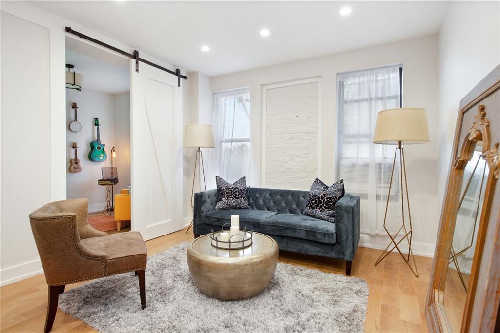 12 Crown Street - Photo 1