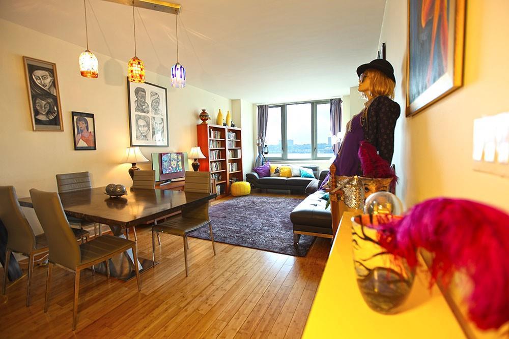 120 Riverside Boulevard - Photo 1
