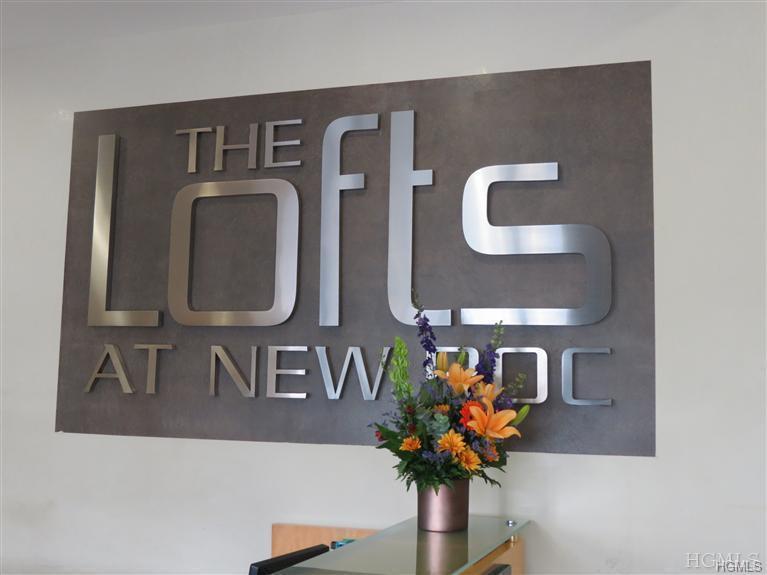 100 New Roc City Place - Photo 1