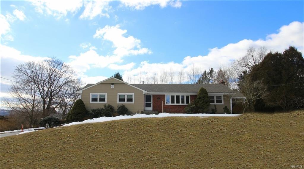 606 Gateway Avenue - Photo 1