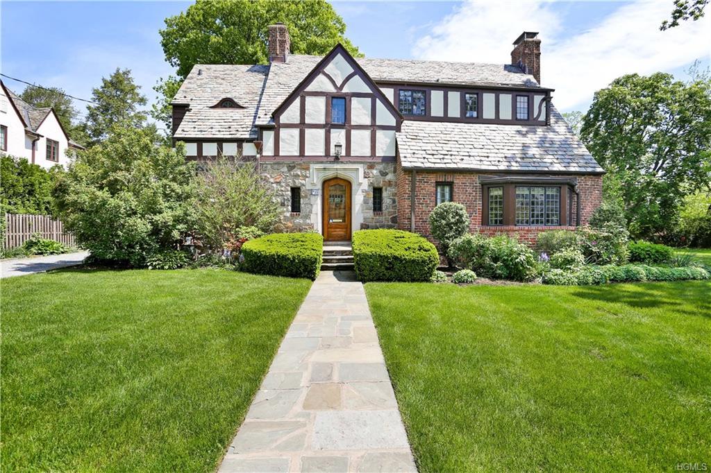15 Flint Avenue - Photo 1