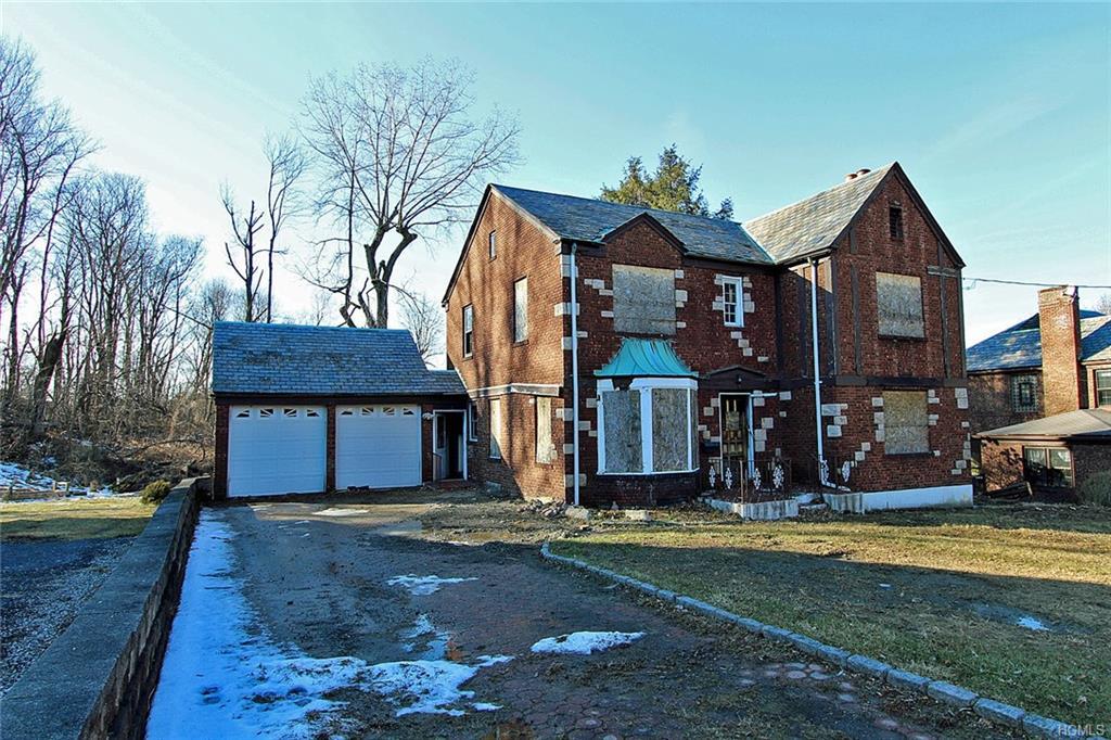 419 Carpenter Avenue - Photo 1