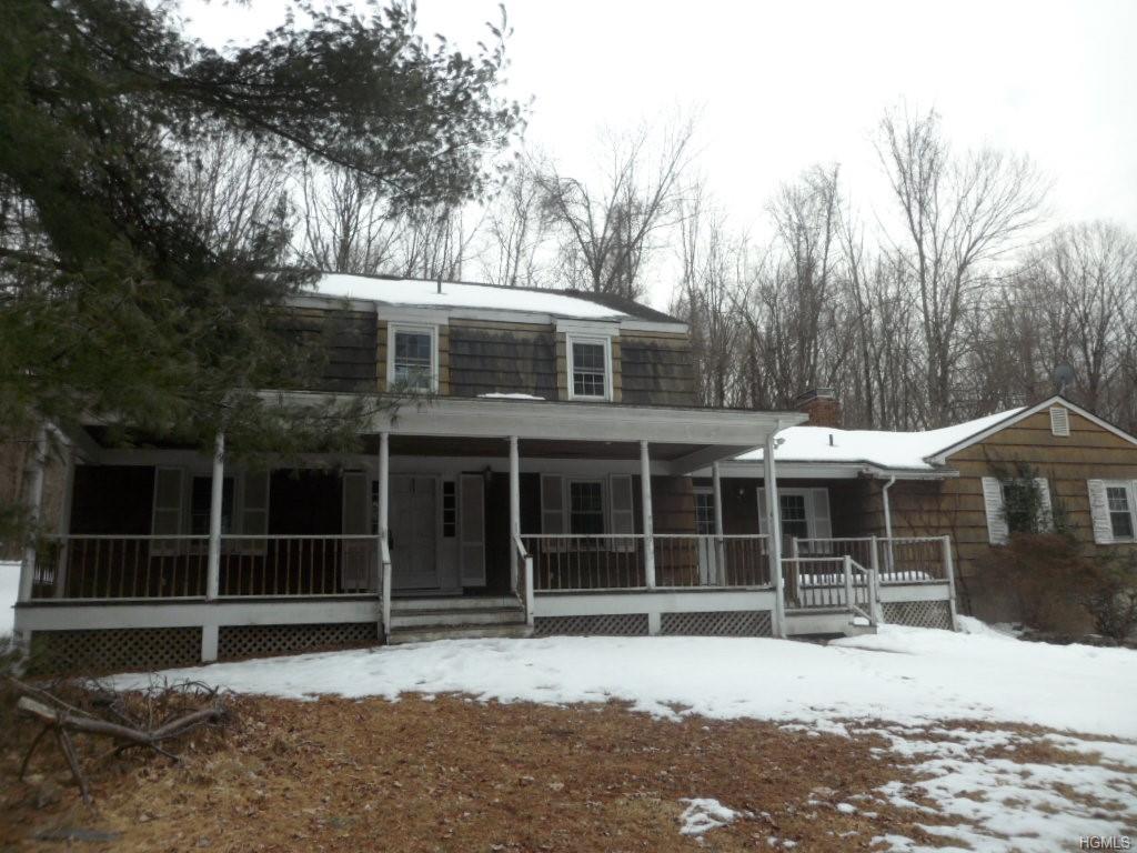 207 Ridgefield Avenue - Photo 1