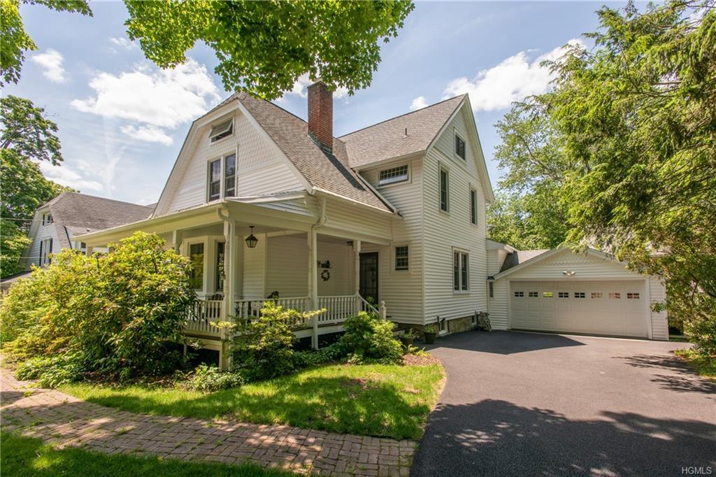44 Willard Avenue - Photo 1